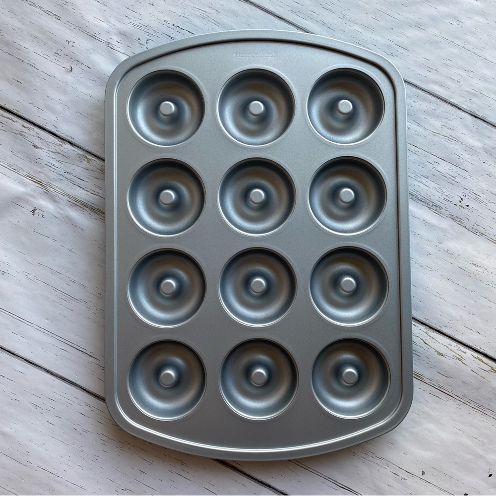 Pampered Chef Donut Pan Gently Used